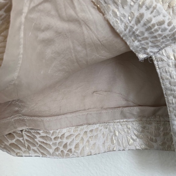 Ann Taylor Short Embossed design skirt w/ gold threading 8 - Picture 5 of 9